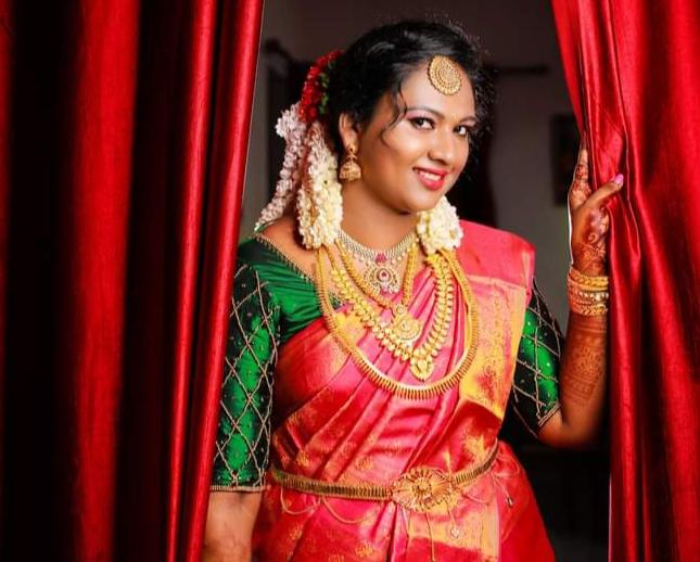 HER BEAUTY MAKEUP STUDIO ANCHAL - Anchal